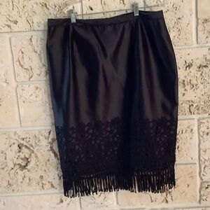 CHETTA B PLUS SIZE SATIN STRAIGHT SKIRT WITH CROCHET AND FRINGE HEM SZ 18W